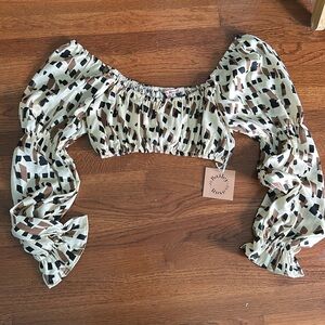 Bailey Rose Cropped Patterns Flowy Sleeves Top